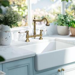 PB Nostalgijska Kuhinjska Pipa za Most Bronasta z Belimi Ročaji PBN.BRO.H.WH