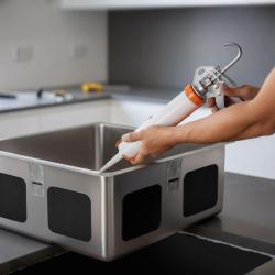 Zuurvrije siliconenlijm voor montage van ingebouwde roestvrijstalen spoelbakken