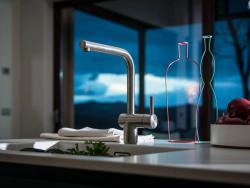 Franke masivna nerjaveče jeklo kuhinjska pipa Atlas Neo vrtljivi izliv 115.0521.435