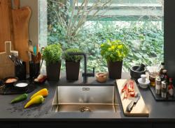 Franke Atlas Neo keukenmengkraan draaibare uitloop geborsteld mat zwart 115.0550.424