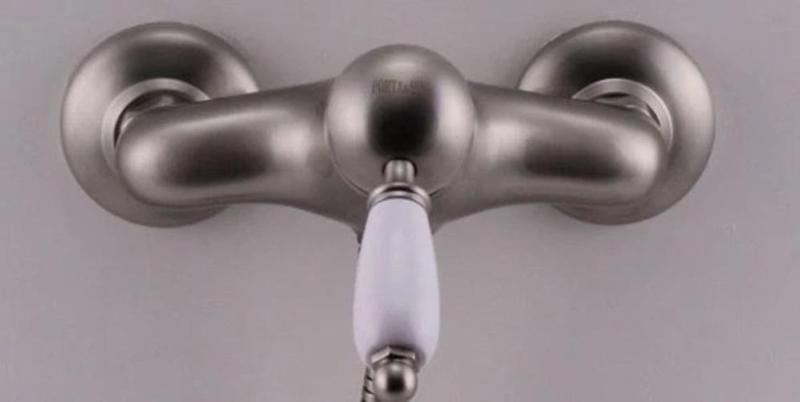 PB Nostalgijska pršna garnitura z ročno prho, nadometna, nerjavno jeklo