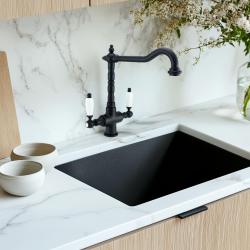 PB Nostalgijska klasična podeželska kuhinjska pipa mat črna z belimi ročaji 1208953912