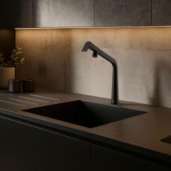 Franke Icon kuhinjska pipa mat črna z vrtljivim izlivom 115.0625.187