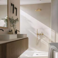 Waterevolution Flow vgradni tuš set s termostatsko deževno prho in ročno prho, brušeno svetlo zlato PVD