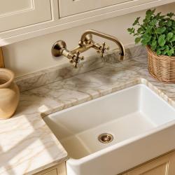 AquaTrimo Vivaldi klasična bronasta kuhinjska stenska pipa zgornji izliv 21VV7066BN