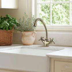 AquaTrimo Vivaldi nostalgična kuhinjska pipa bron 21VV7067BN