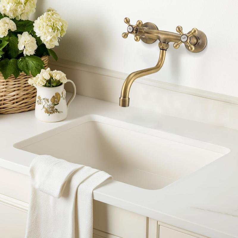 AquaTrimo Vivaldi klasična kuhinjska stenska pipa bron 21VV7068BN