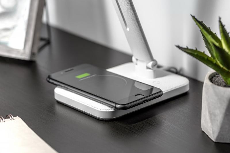 Decor IZUKA LED namizna svetilka 6W 400lm AC220-240V 50/60Hz CCT induktivni polnilec bela. 1208962496