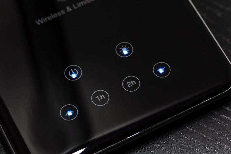 Decor Namizna Svetilka Tritton 6W 340lm AC220-240V 4-CCT Brezžično Polnjenje USB PF>0,5 RA>80 črna 1208962518