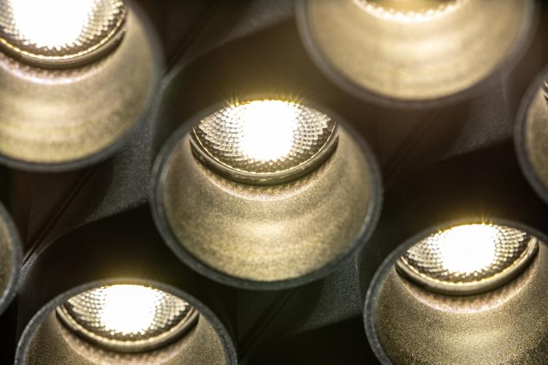 Dekor LED-svetilka ARTEMIDA 20W 1920lm AC220-240V 50/60 Hz PF>0,9 Ra≥80 IP20 IK08 4000K 38° kvadratna bela. 1208962641