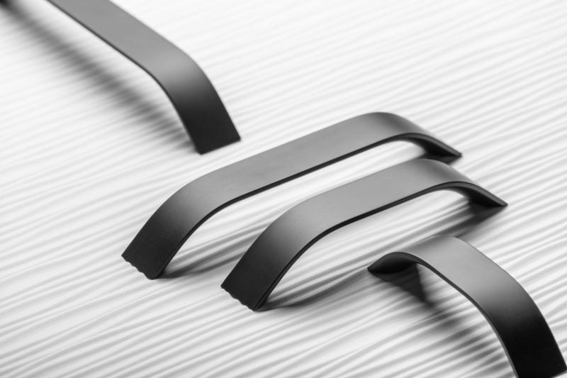 Ročaj 337 l-256 (aluminij) črna anoda 1208965430