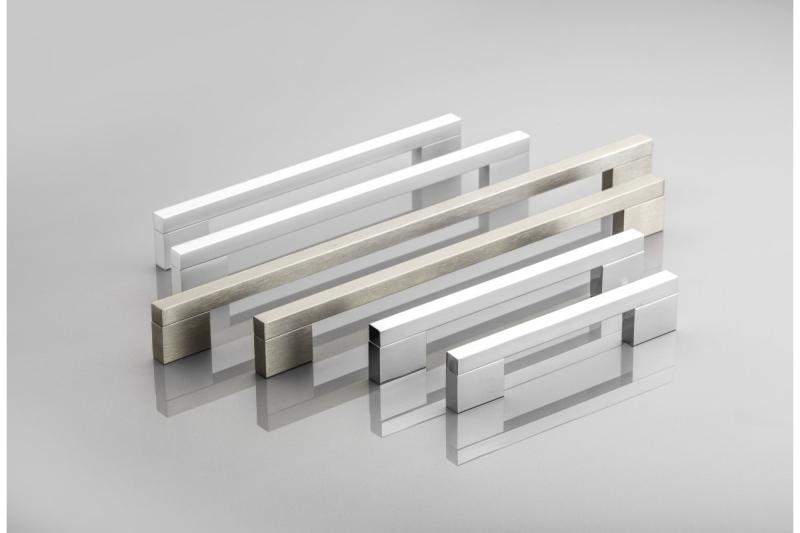 Aluminijasti ročaj A18 C=128mm aluminij 1208965451