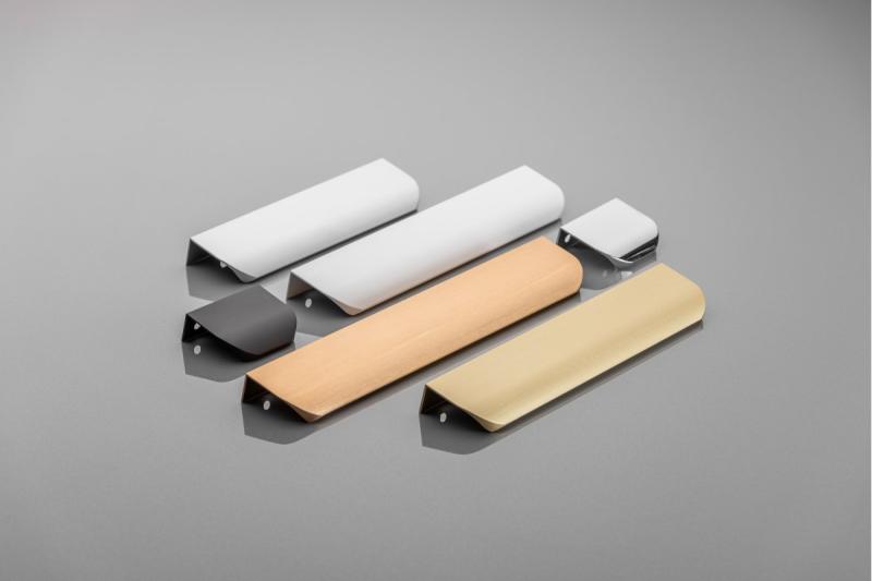 Aluminijasti ročaj HEXA C=96 mm svetlo brušeno zlato 1208965552