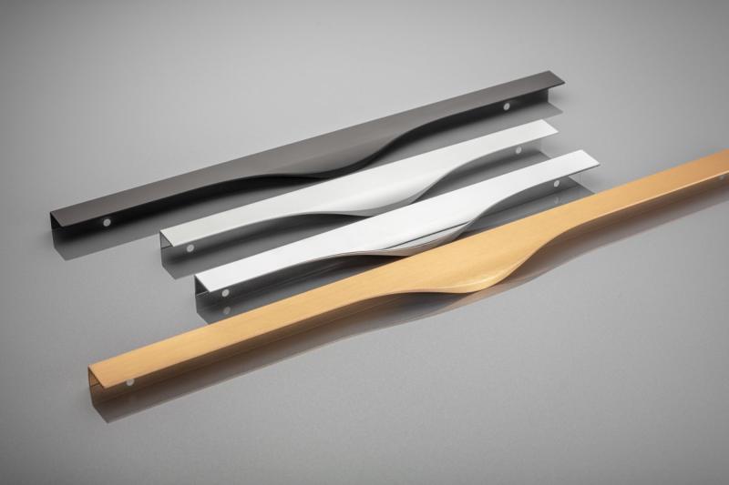 Nosilec iz aluminija PICADO C=256/596/18mm krom 1208965635