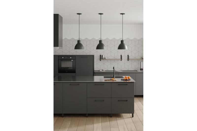 Ročaj Zamak 819 C=192mm črna 1208965836