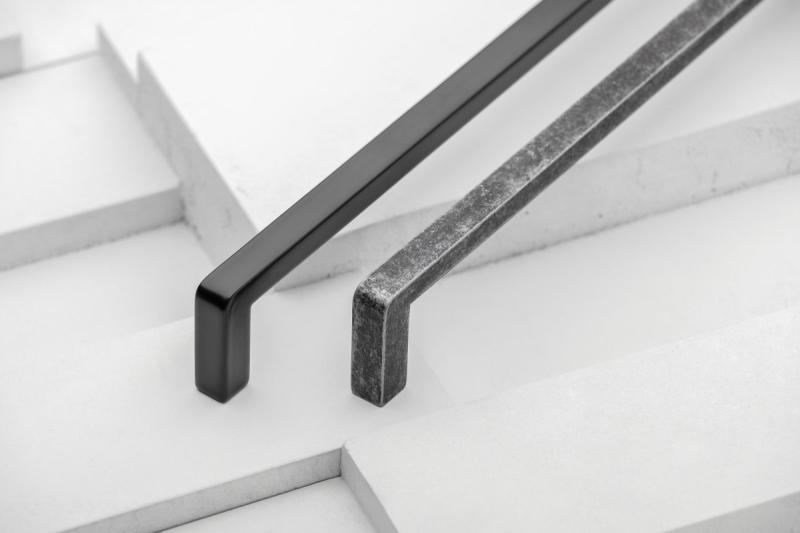 Ročaj Zamak BAGIO C=160 mm antik srebro 1208965891