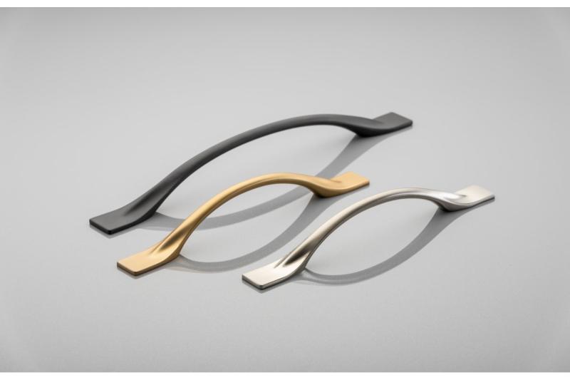 Ročaj Zamak FLOW C = 192 mm šampanjec 1208966039