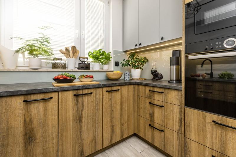 Ročaj Zamak OTTO C = 128 mm črna mat 1208966177