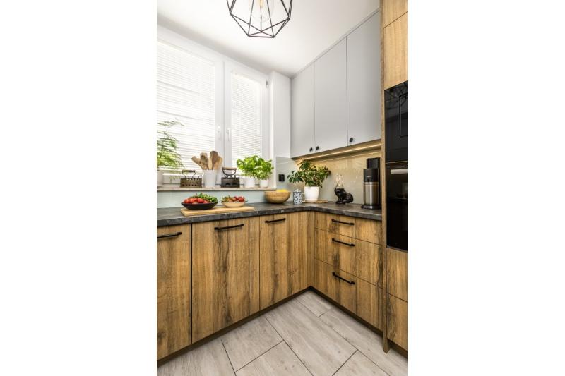 Ročaj Zamak OTTO C = 160 mm črna mat 1208966180