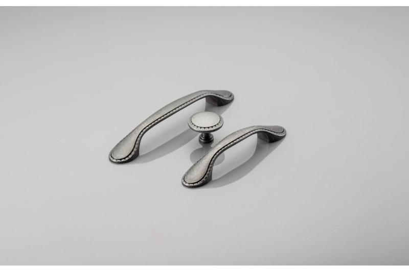 Ročaj Zamak PALERMO C=96 mm antik srebro 1208966183