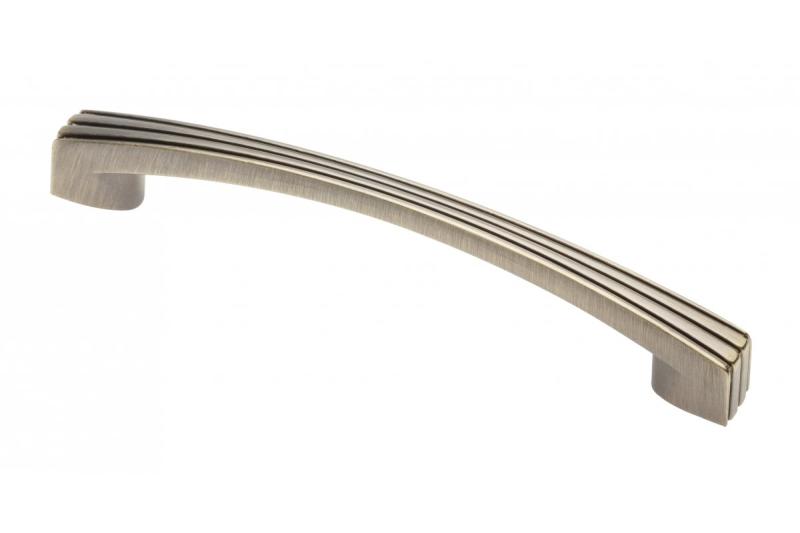 Zamak ročaj VASTO C=128 mm starinsko brušena medenina 1208966227