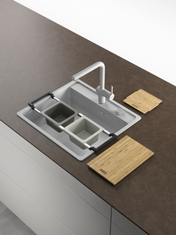 Franke Universeel Accessoire All-In Set 2 - Snijplank, Plastična Vložna Posoda, Plastična Posodica in Teleskopski Most 112.0655.482