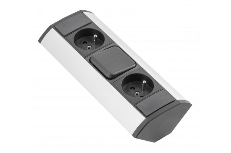 MINI kotni podaljšek s stikalom in 2 ozemljenimi vtičnicami 230 V 16 A