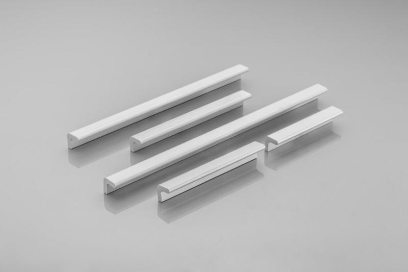 Aluminijasti ročaj GAMMA C=96mm aluminij