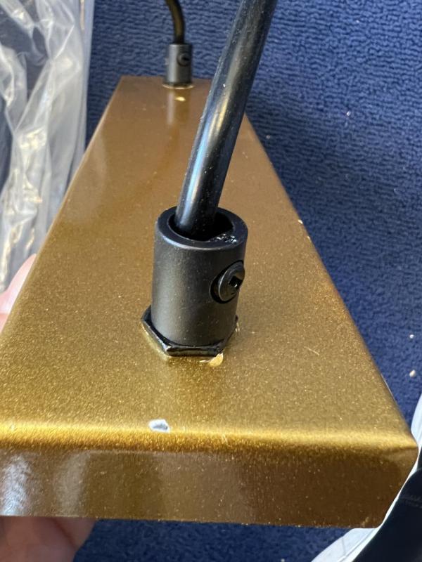 OUTLET Okvir Poškodovano Dekor Avelin viseča svetilka z zlatim pravokotnim okvirjem širine 80 cm 2287