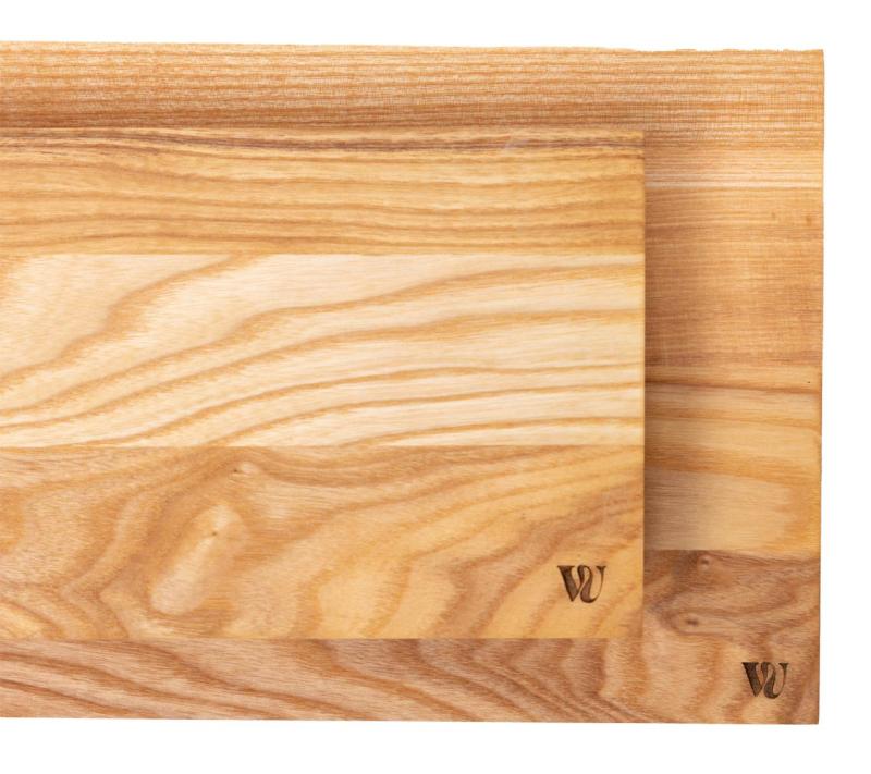 Woodsea Sushi S- Sushi deska iz jesenovega lesa z orehovimi nogicami 30x12 cm 1208971584