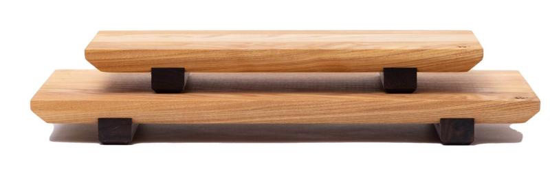 Woodsea Sushi S- Sushi deska iz jesenovega lesa z orehovimi nogicami 30x12 cm 1208971584