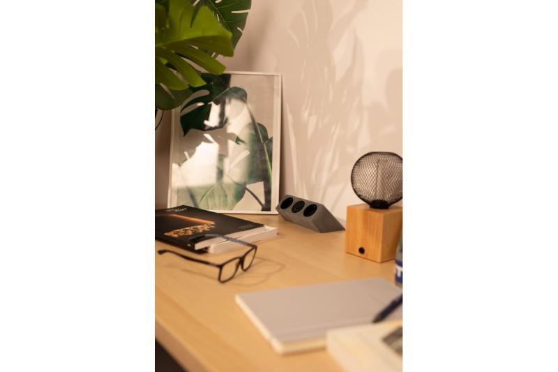 Pohištvena vtičnica SOFITO, 2xSHUKO, USB A+C, kabel 1,5 m, siva flisaka