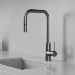 Pure.Sink Luxion Gun metal kuhinjska pipa kvadratna z izvlečnim izlivom PLXSQUA-61