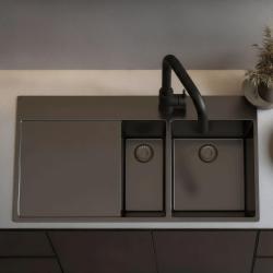 Pure.Sink Exclusivo Gun metal 1,5  pomivalno korito z odkapnim delom 100x52 cm Tapwing desno PEX3418100RT-61